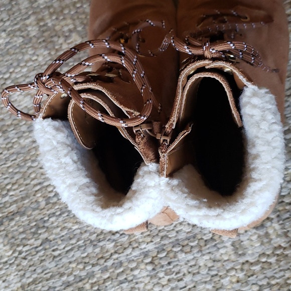 Violet & red suede boots - Picture 12 of 14